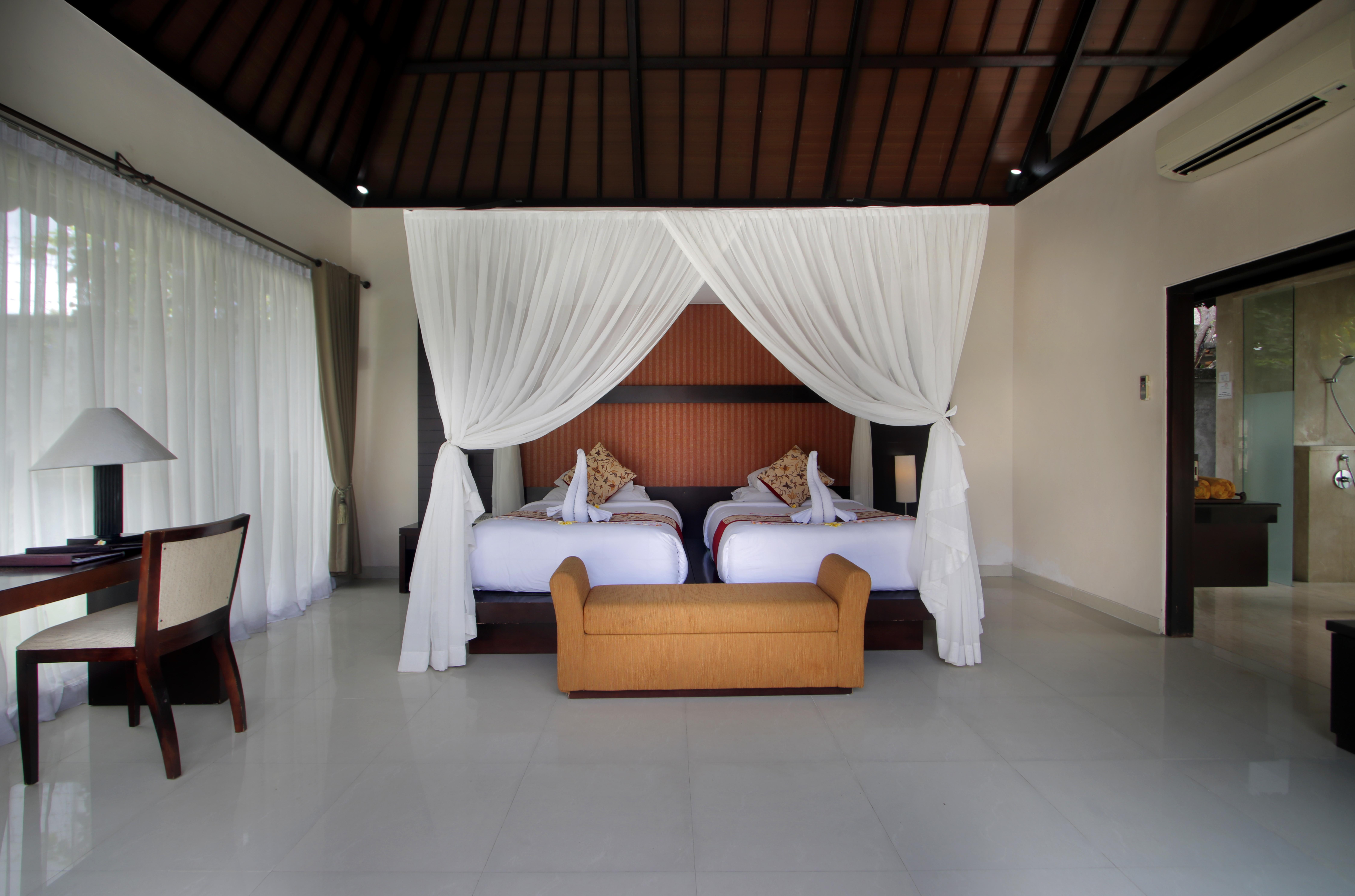 Santi Mandala Villa & Spa Sukawati  Exterior photo