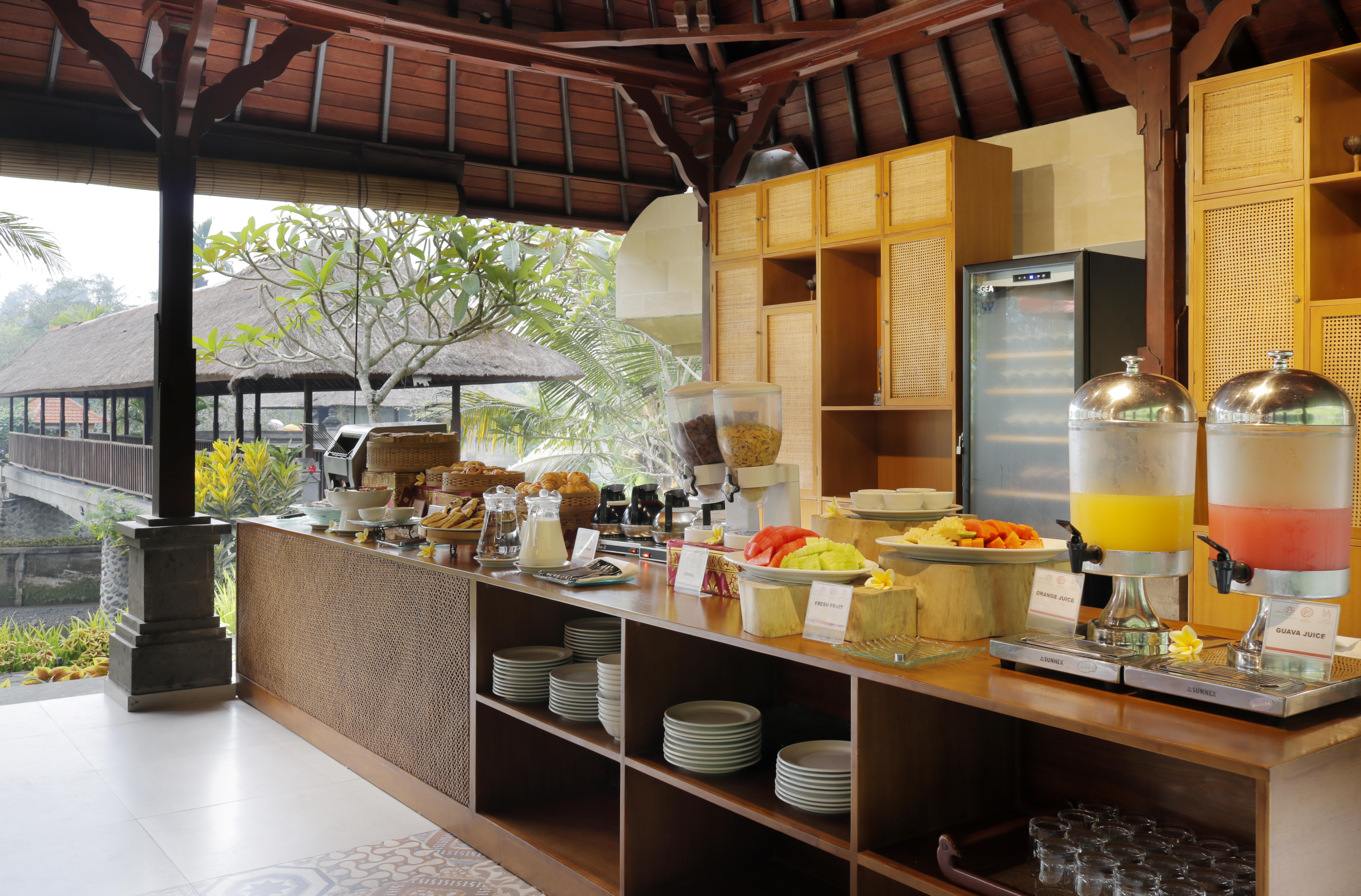 Santi Mandala Villa & Spa Sukawati  Exterior photo