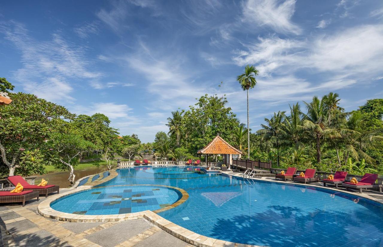 Santi Mandala Villa & Spa Sukawati  Exterior photo