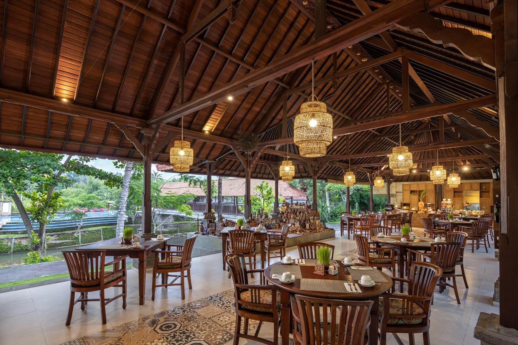 Santi Mandala Villa & Spa Sukawati  Exterior photo