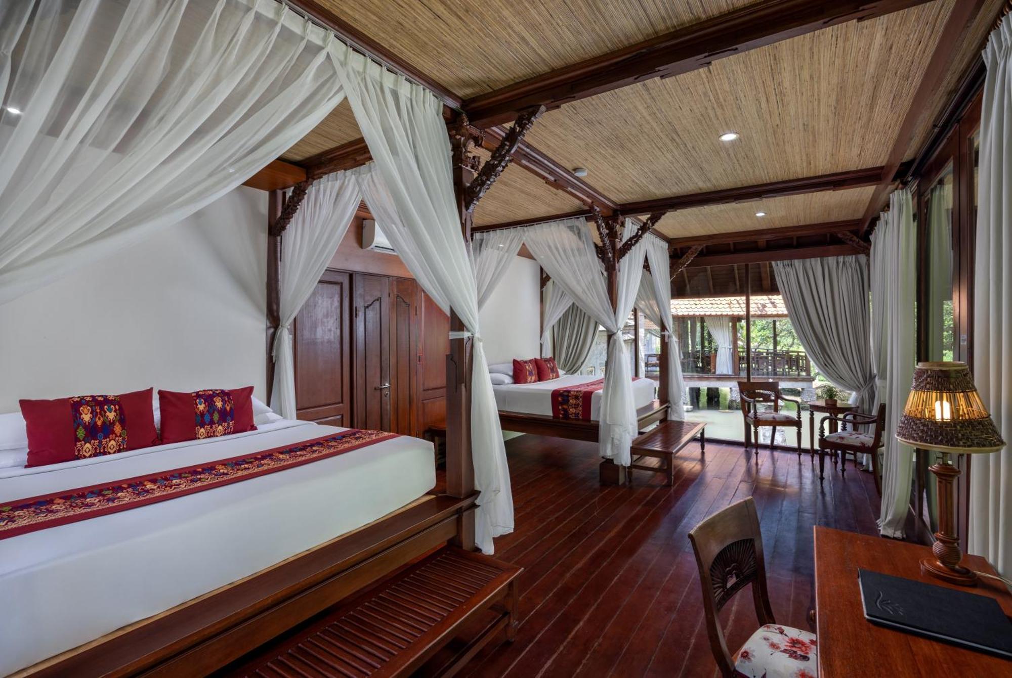 Santi Mandala Villa & Spa Sukawati  Exterior photo