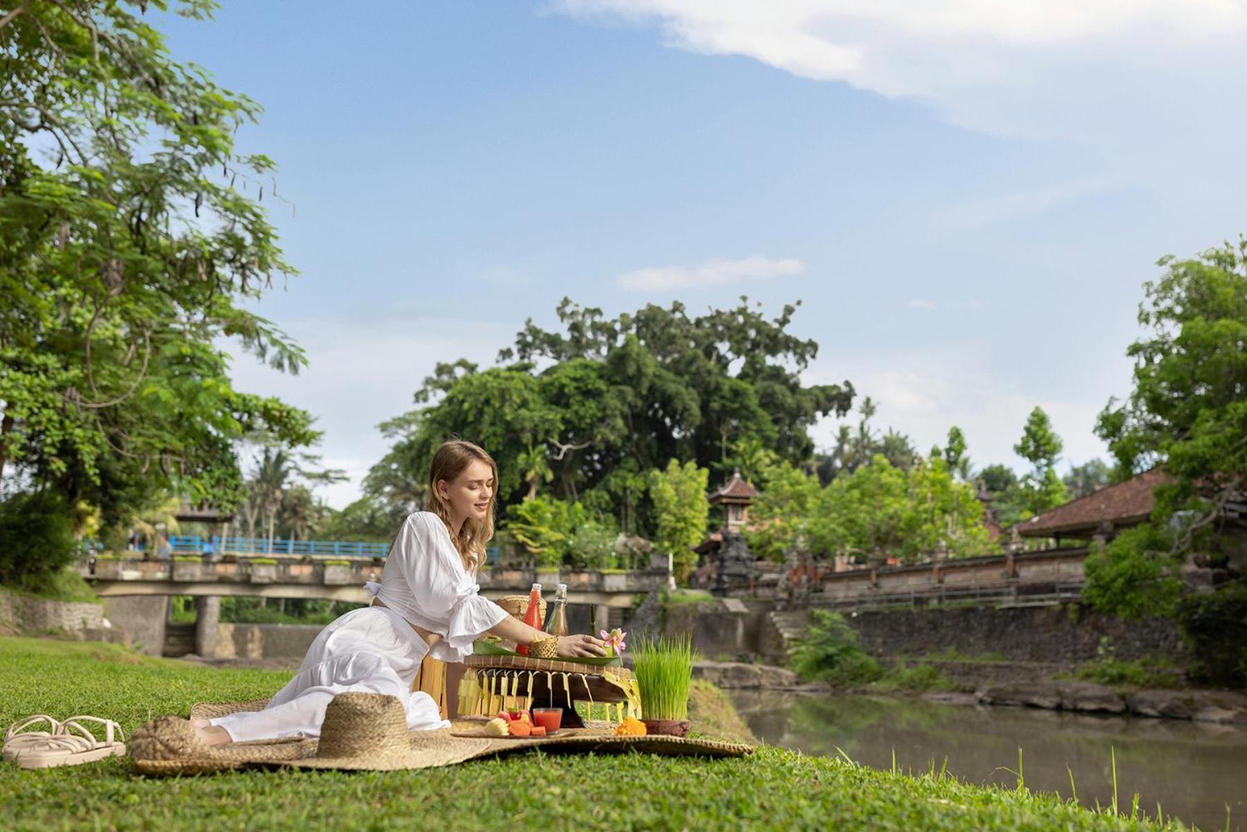 Santi Mandala Villa & Spa Sukawati  Exterior photo