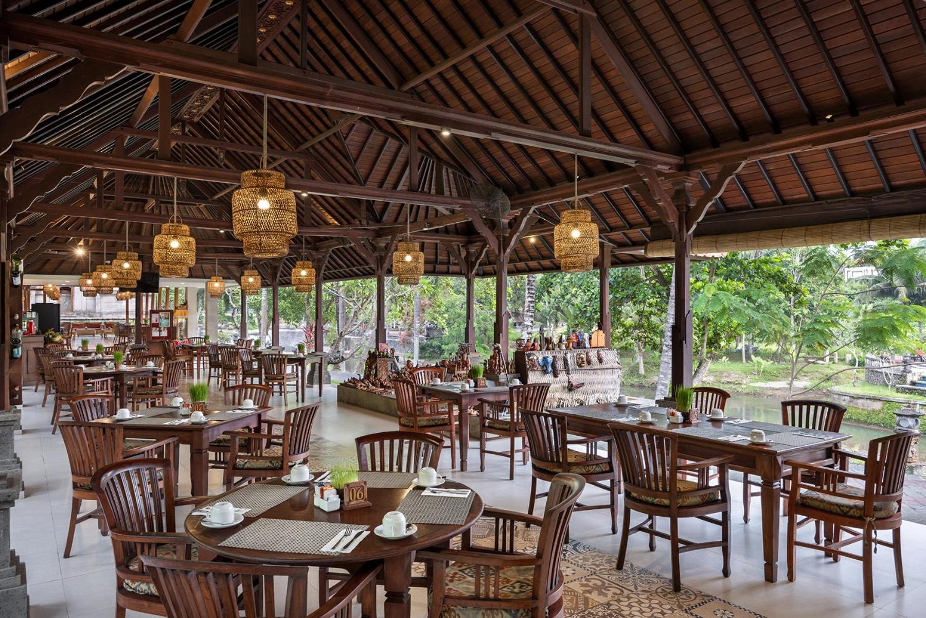 Santi Mandala Villa & Spa Sukawati  Exterior photo