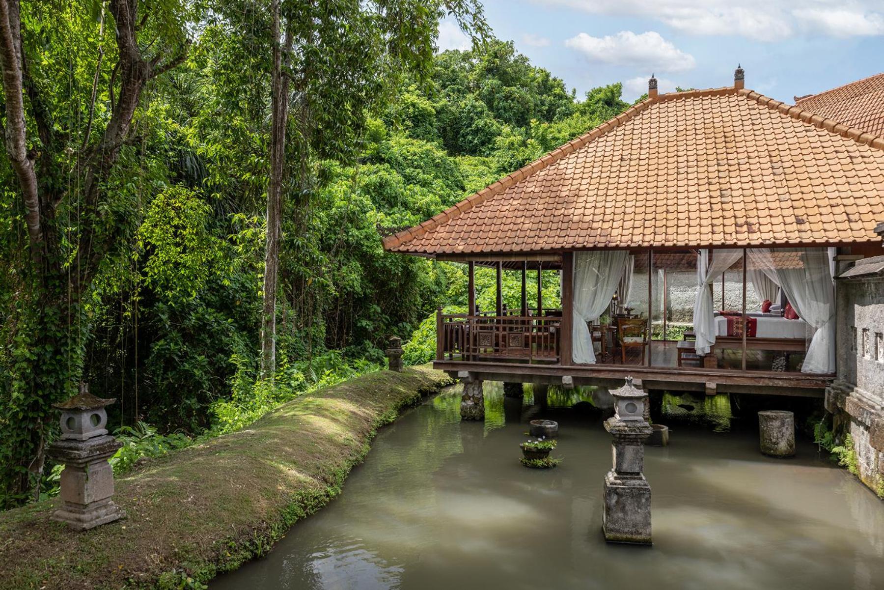 Santi Mandala Villa & Spa Sukawati  Exterior photo
