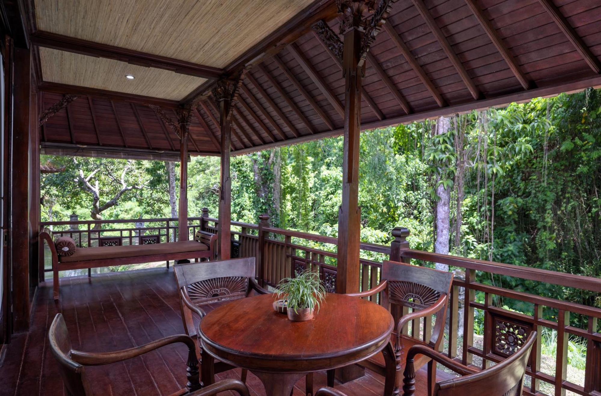 Santi Mandala Villa & Spa Sukawati  Exterior photo